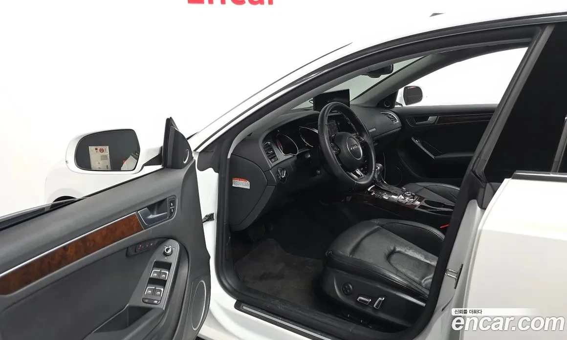 Audi A5 2.0 TDI Quattro Sportback, снимка 9 - Автомобили и джипове - 55059757