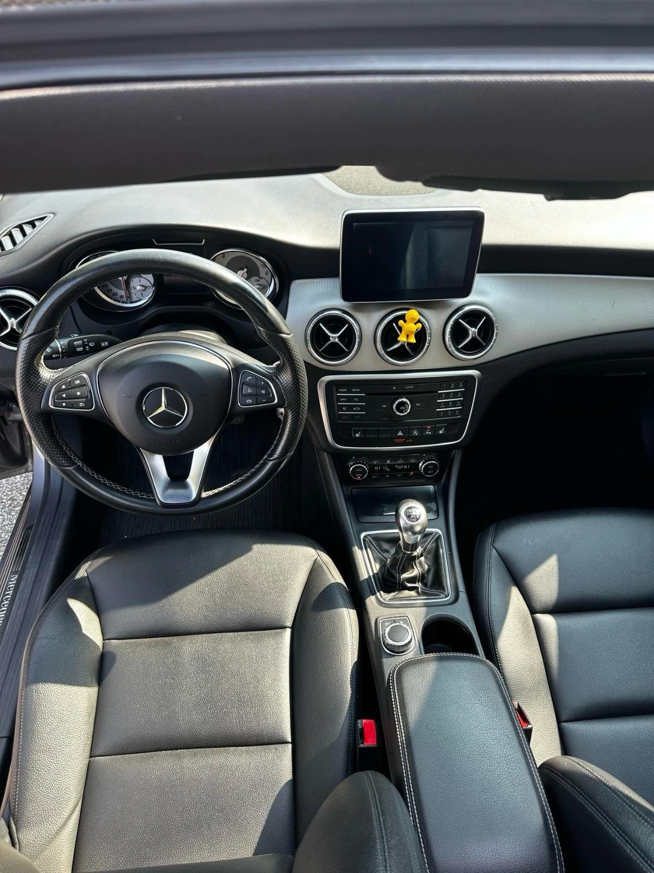 Mercedes-Benz CLA 220, снимка 7 - Автомобили и джипове - 55096326