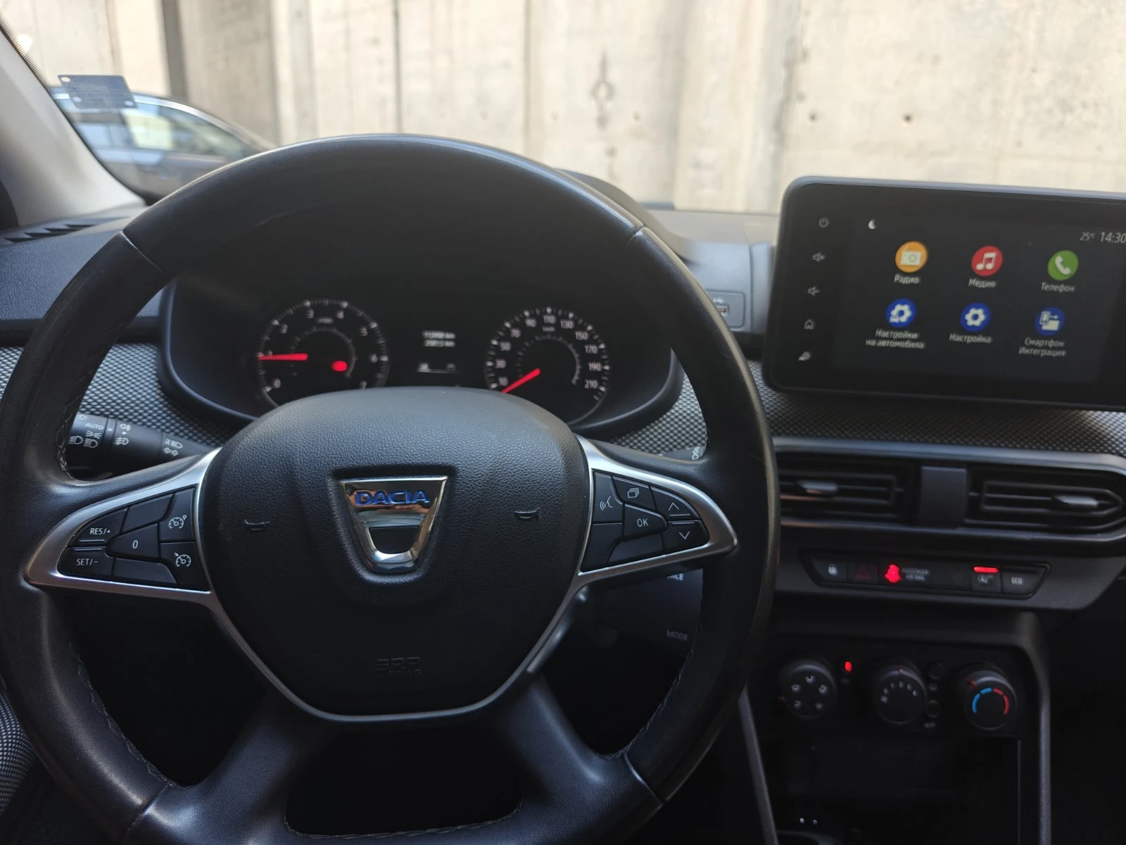 Dacia Jogger, снимка 11 - Автомобили и джипове - 55654376
