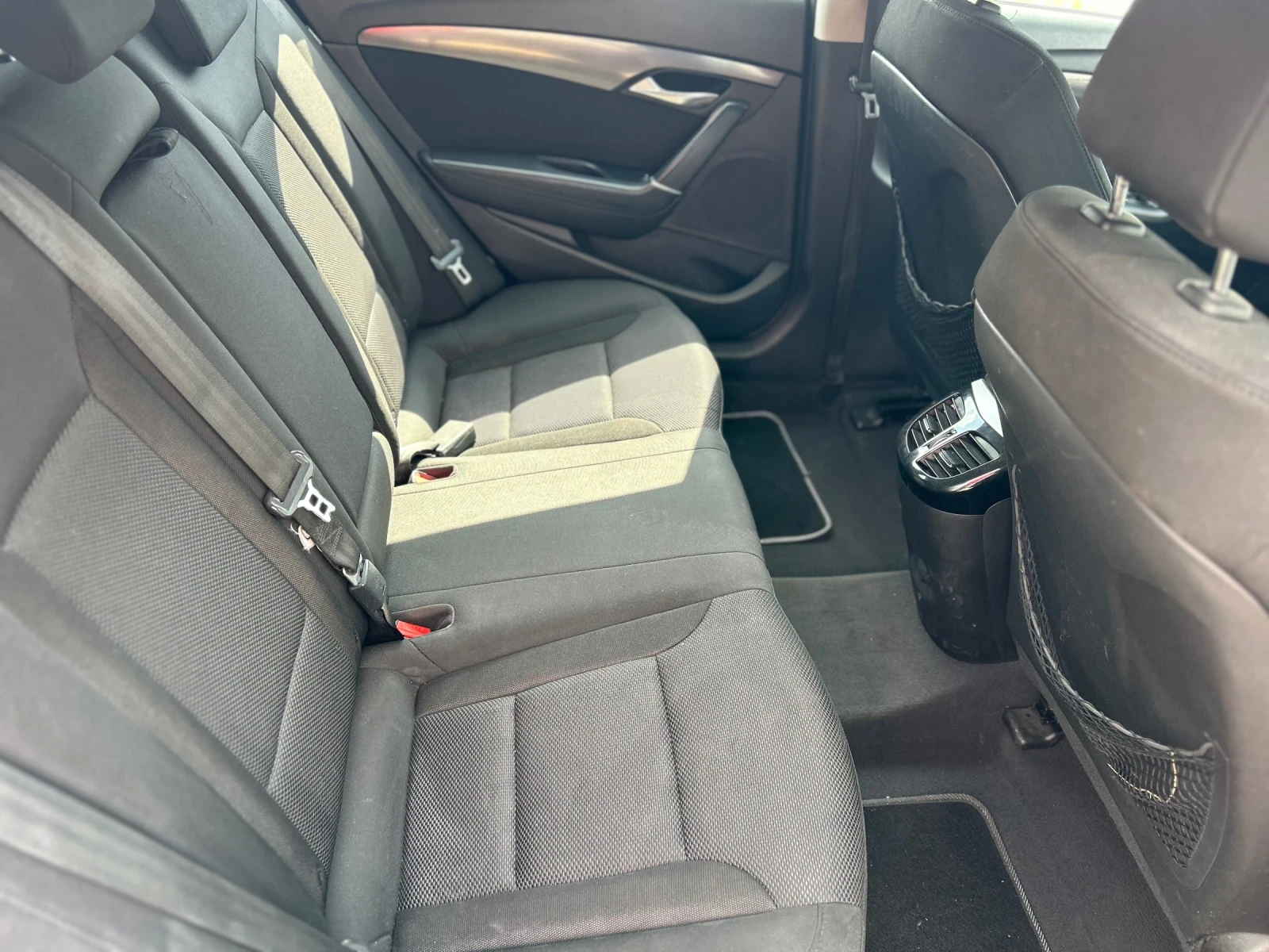 Hyundai I40, снимка 13 - Автомобили и джипове - 55831686