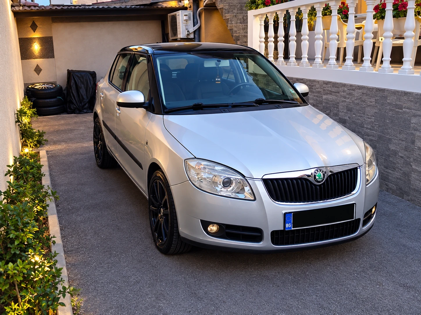 Skoda Fabia 1.2, снимка 2 - Автомобили и джипове - 56549544
