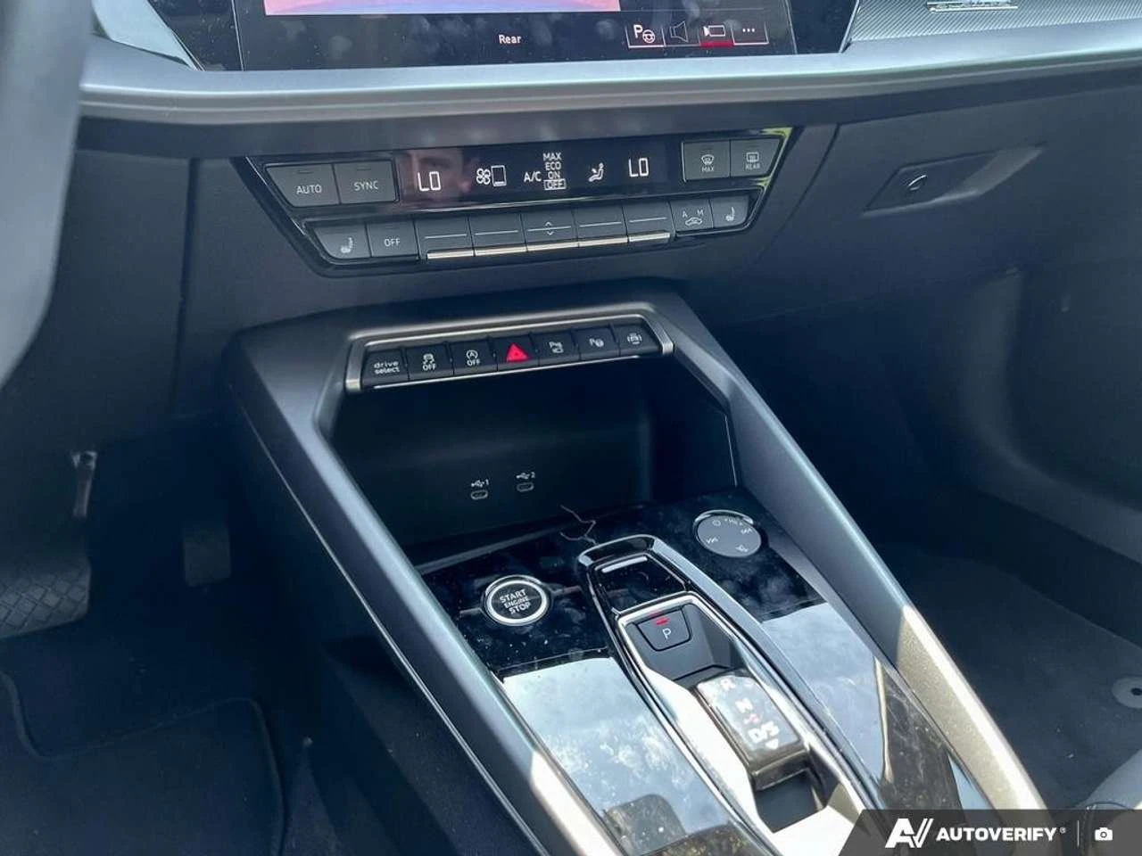 Audi A3 Progressiv 40 TFSI quattro, снимка 17 - Автомобили и джипове - 56647269