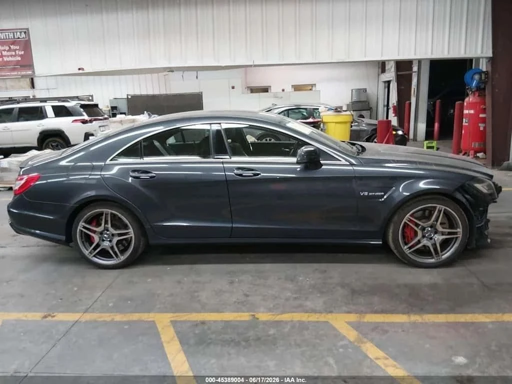 Mercedes-Benz CLS 63 AMG, снимка 12 - Автомобили и джипове - 56710555