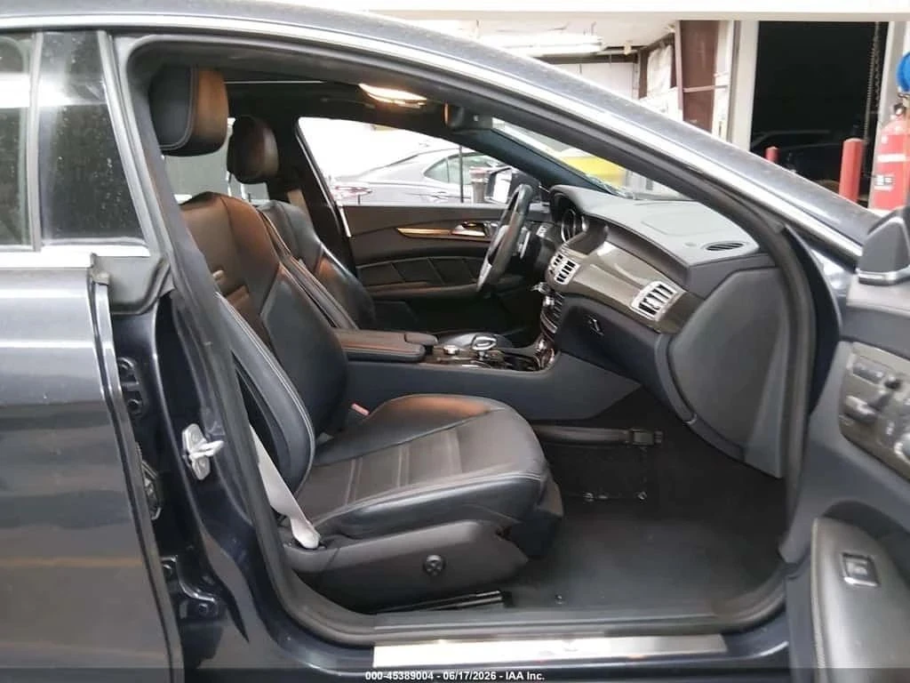 Mercedes-Benz CLS 63 AMG, снимка 9 - Автомобили и джипове - 56710555