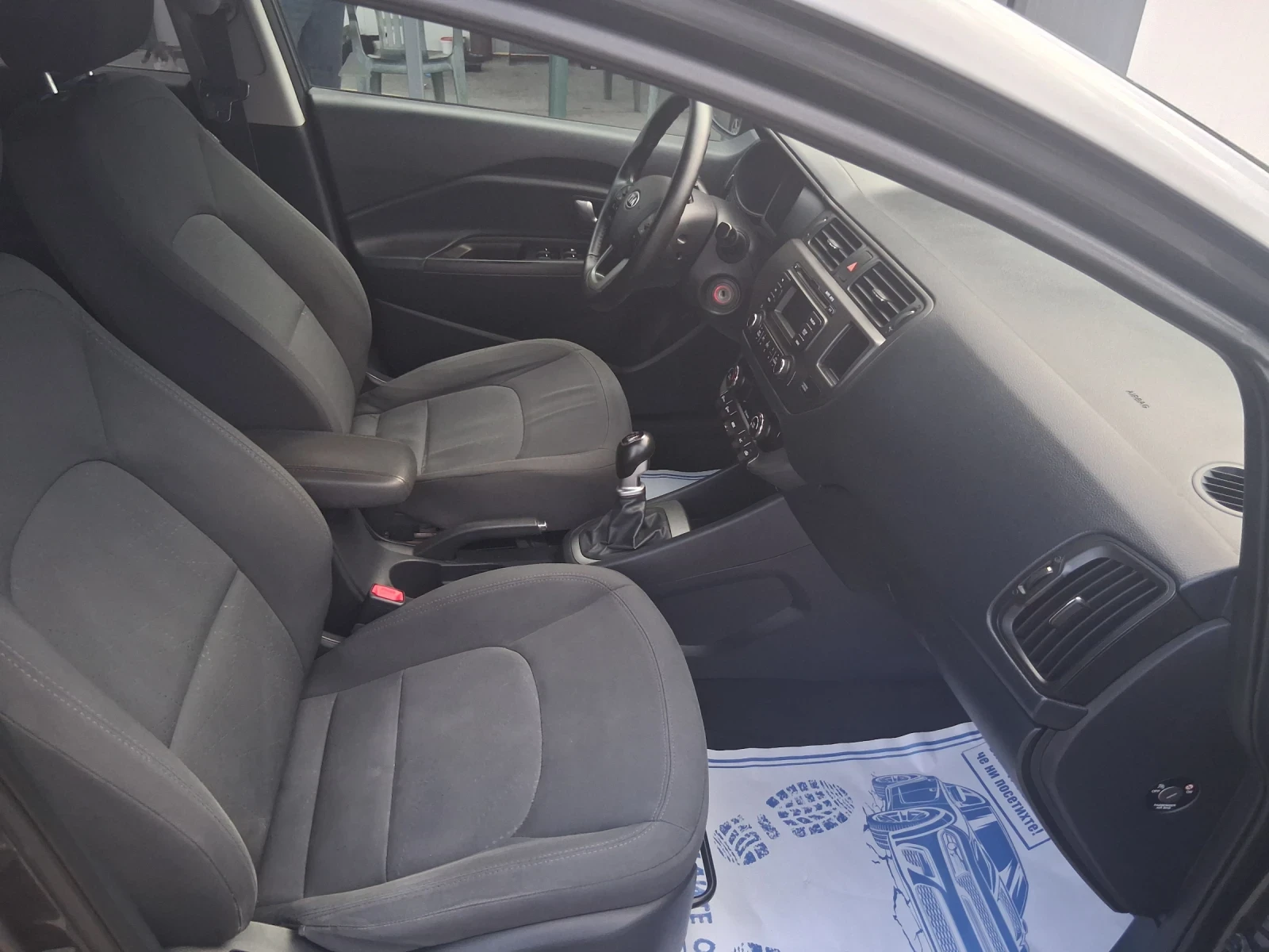 Kia Rio 1.4 d, снимка 7 - Автомобили и джипове - 56741464