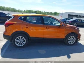Nissan Qashqai 2.0 141kc. 4x4 * DISTRONIC* LANE ASSIST* , снимка 16