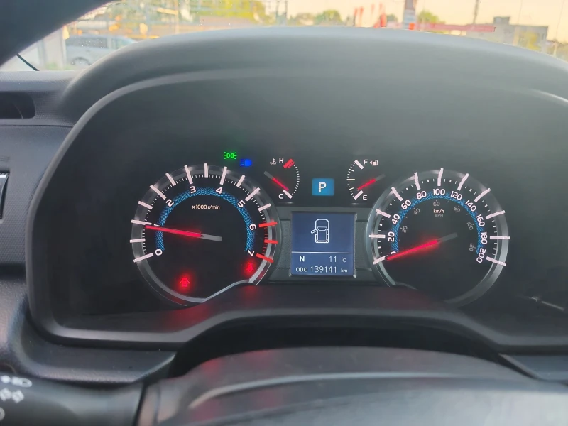 Toyota 4runner 4.0 V6 TRD OFF ROAD, снимка 8 - Автомобили и джипове - 52149876