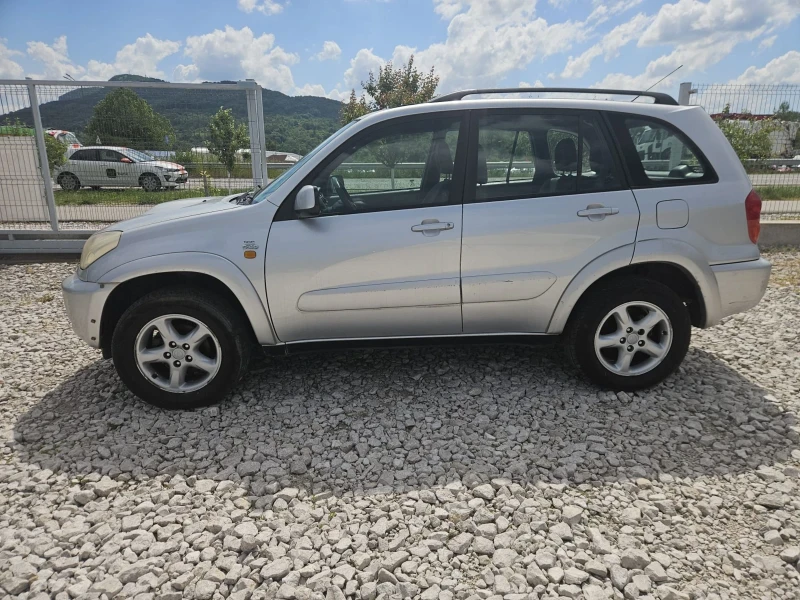 Toyota Rav4 * Klima* 4x4, снимка 2 - Автомобили и джипове - 51905510