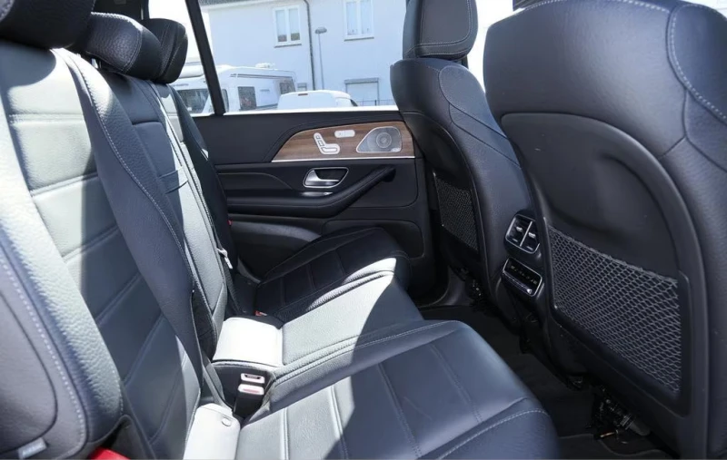 Mercedes-Benz GLS 400 AMG/330HP/4MATIC/7S/PANO/HUD/BURM/360/MEMO/293g, снимка 10 - Автомобили и джипове - 51659003
