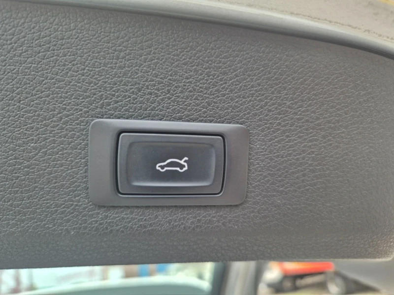 Audi Q7  2014г.ФЕЙС На пружини панорама камера , снимка 16 - Автомобили и джипове - 52568121