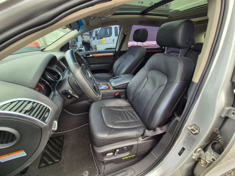 Audi Q7  2014г.ФЕЙС На пружини панорама камера , снимка 10 - Автомобили и джипове - 52568121