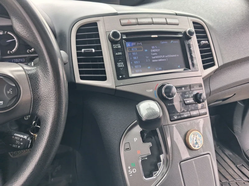 Toyota Venza 2.6 газ/бензин, снимка 13 - Автомобили и джипове - 53131696