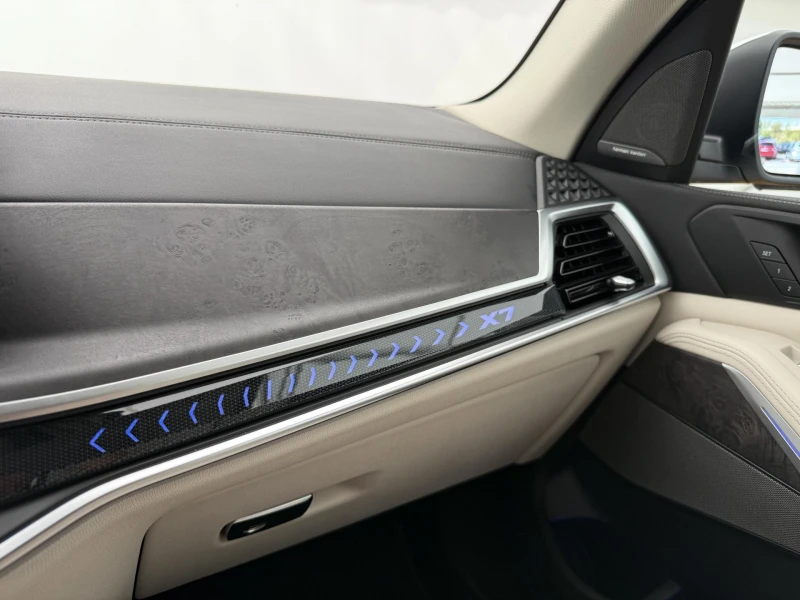 BMW X7 xDrive 40d 6+ 1 Места, снимка 6 - Автомобили и джипове - 53167743