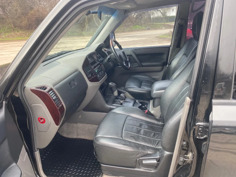 Mitsubishi Pajero 3.2 D 165к.с, снимка 7 - Автомобили и джипове - 53257063