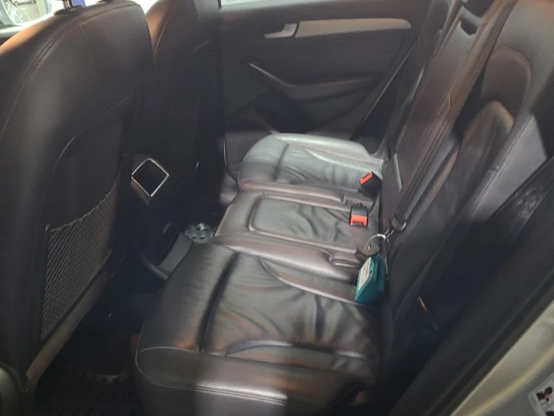 Audi Q5 * 2.0T KOMFORT * CARFAX * БЕЗ ПЪРВОНАЧАЛНА ВНОСКА, снимка 12 - Автомобили и джипове - 53361144