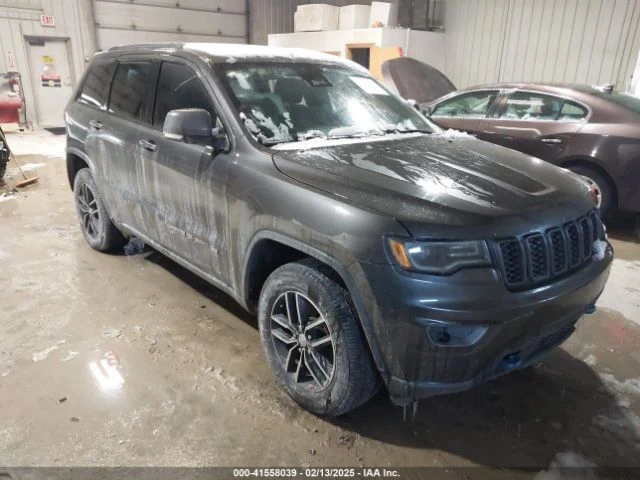 Jeep Grand cherokee 5.7L TRAILHAWK * ЛИЗИНГ* , снимка 1 - Автомобили и джипове - 49282737