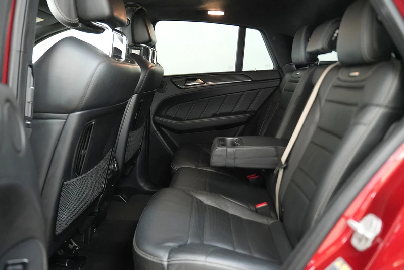 Mercedes-Benz GLE 63 S AMG Coupe 4Matic Exclusive Night Package, снимка 11 - Автомобили и джипове - 52706544