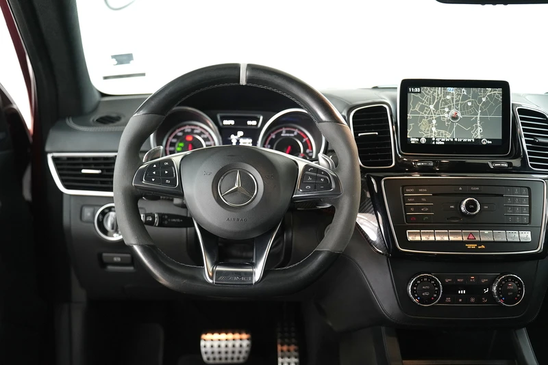 Mercedes-Benz GLE 63 S AMG Coupe 4Matic Exclusive Night Package, снимка 10 - Автомобили и джипове - 52706544