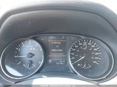 Nissan Qashqai 2.0 141kc. 4x4 * DISTRONIC* LANE ASSIST* , снимка 10 - Автомобили и джипове - 55623155