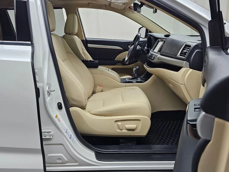 Toyota Highlander 3.5 2GR Automatic, снимка 11 - Автомобили и джипове - 55950394