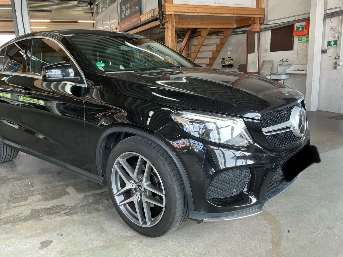 Mercedes-Benz GLE 350 d 4Matic AMG Line - изображение 3