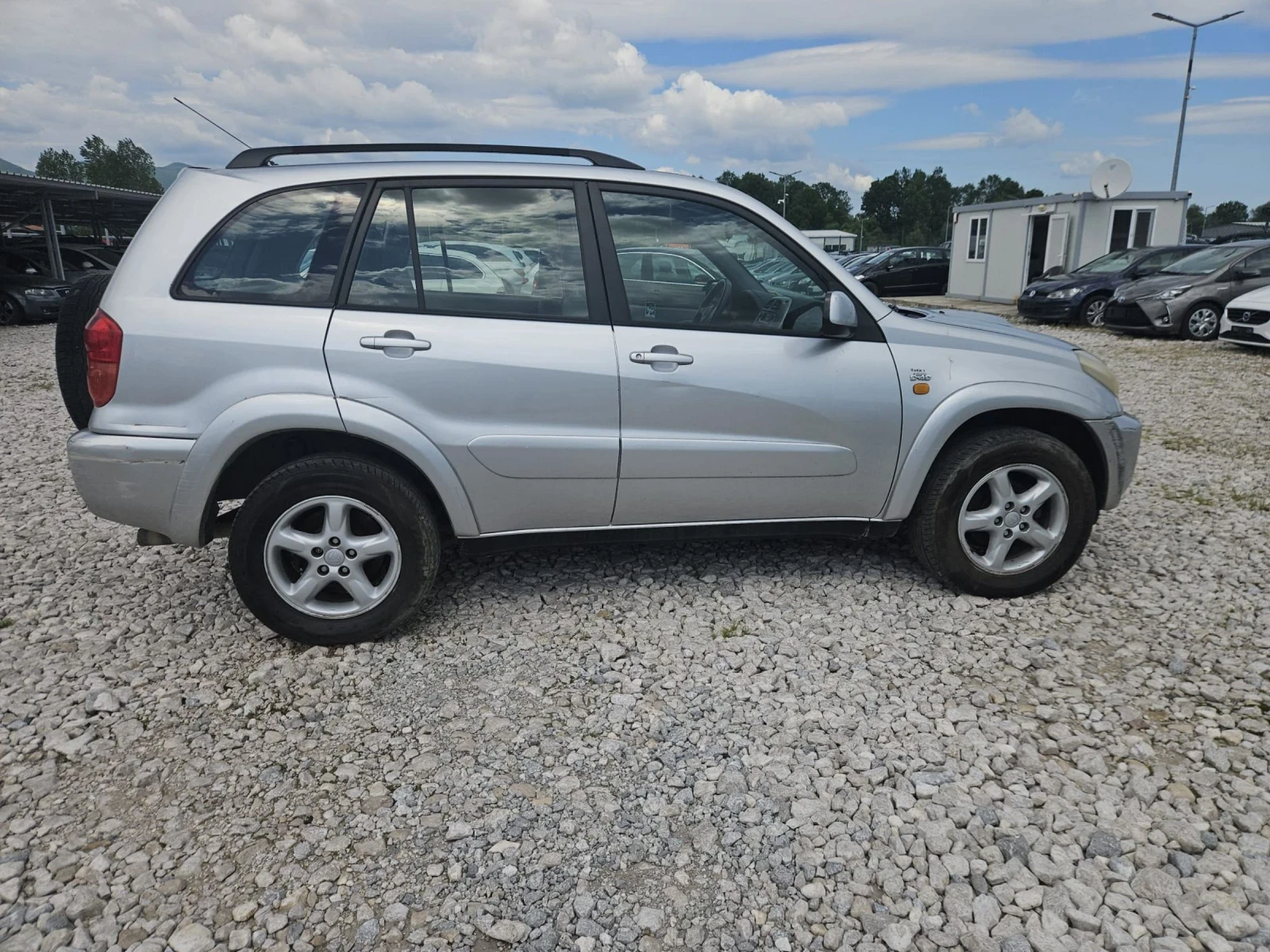 Toyota Rav4 * Klima* 4x4 - изображение 5
