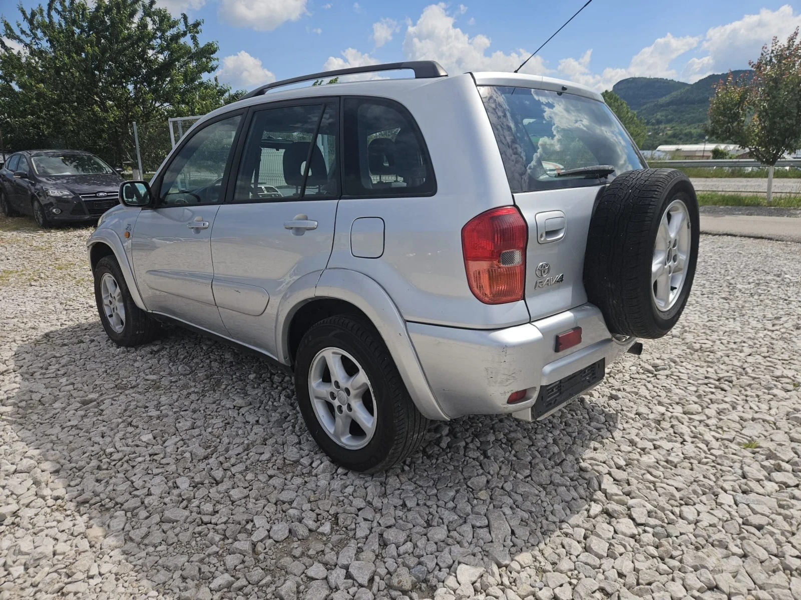 Toyota Rav4 * Klima* 4x4 - изображение 6