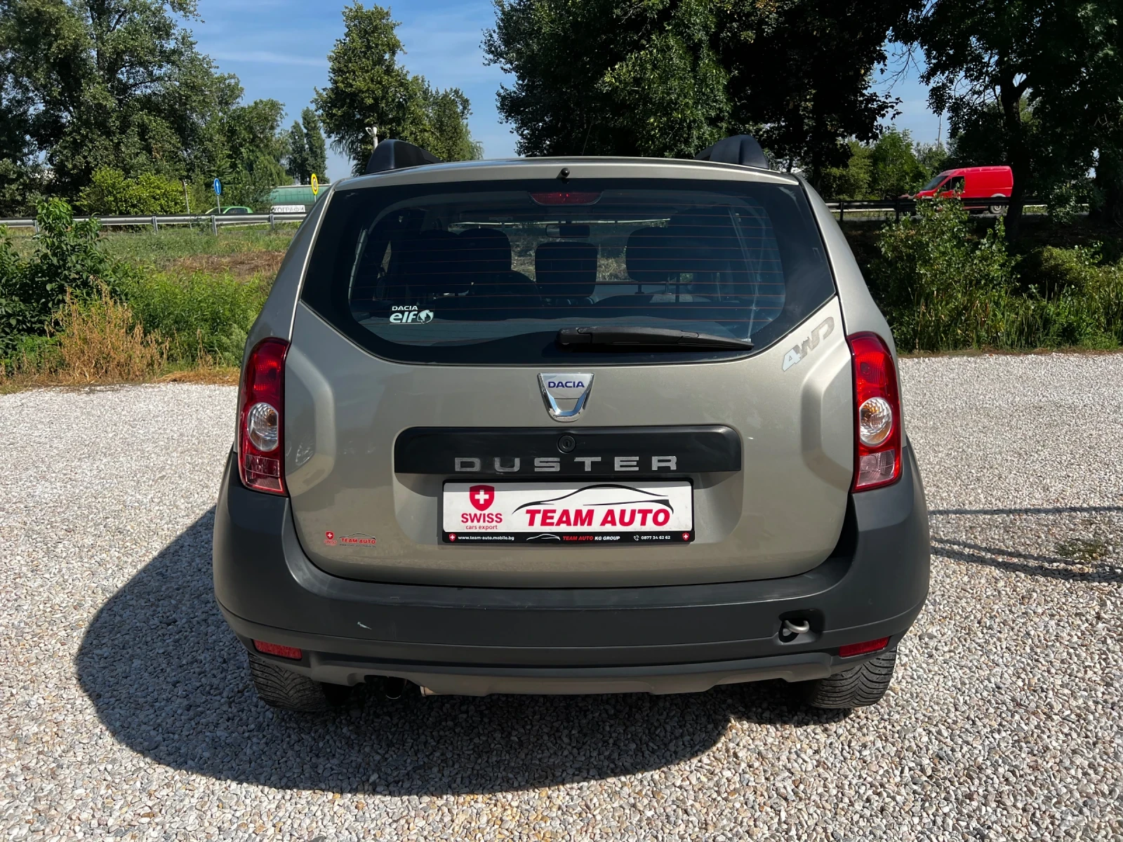 Dacia Duster 1.6i 155000km.SWISS - изображение 4