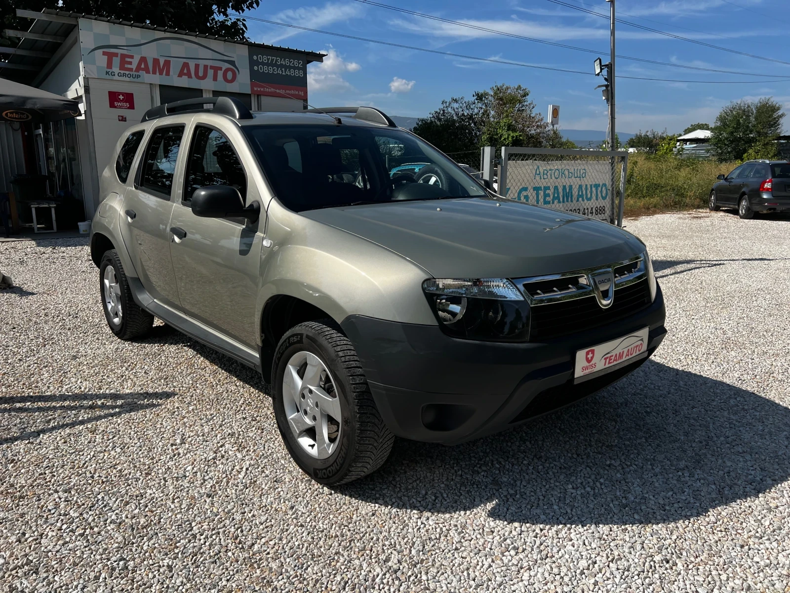 Dacia Duster 1.6i 155000km.SWISS - изображение 3