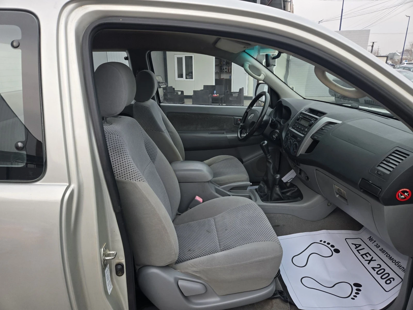 Toyota Hilux  - изображение 7