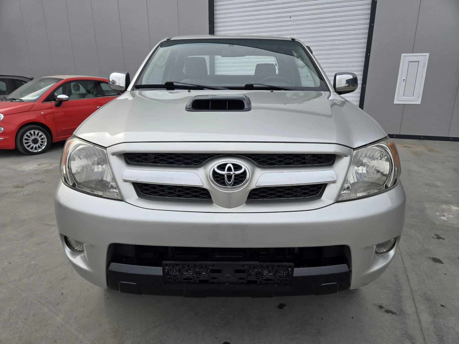 Toyota Hilux  - изображение 2
