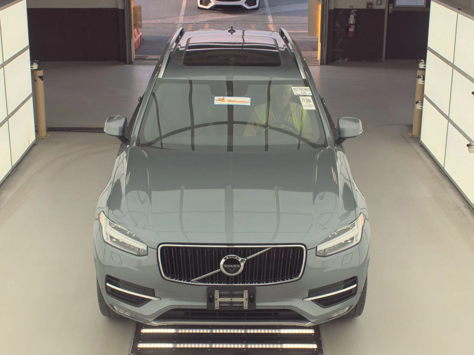 Volvo Xc90 T6* MOMENTUM* ДИГИТАЛНО* ТАБЛО* КАМЕРА* МАСАЖ* ДИС, снимка 7 - Автомобили и джипове - 53801718