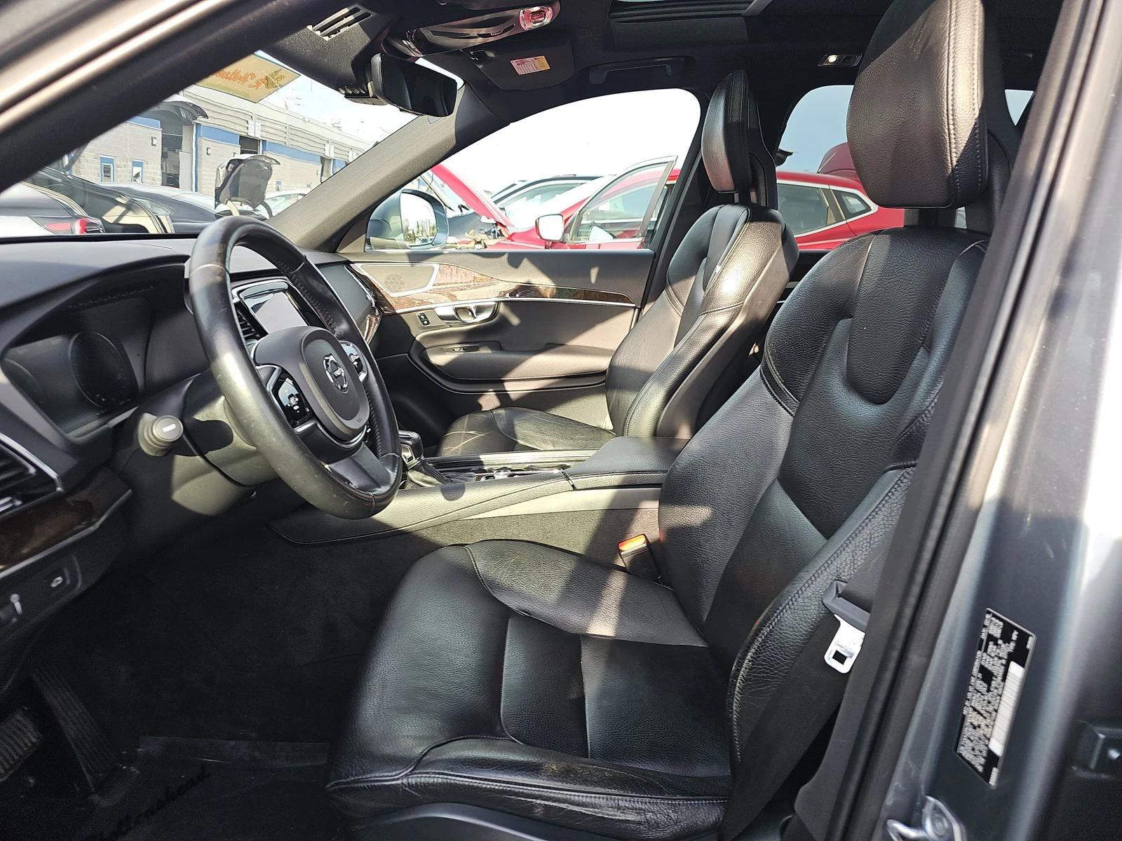 Volvo Xc90 T6* MOMENTUM* ДИГИТАЛНО* ТАБЛО* КАМЕРА* МАСАЖ* ДИС, снимка 13 - Автомобили и джипове - 53801718