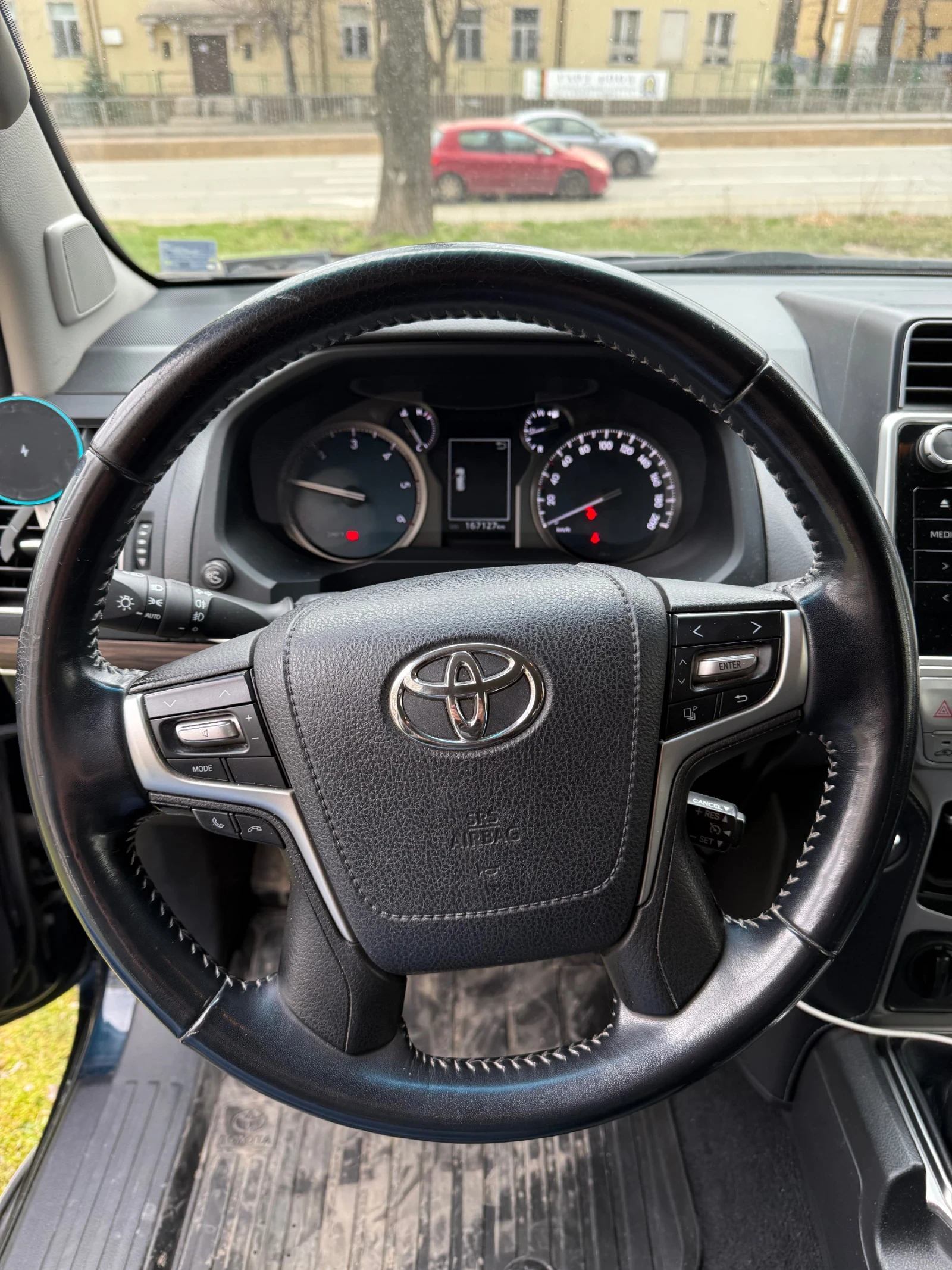 Toyota Land cruiser, снимка 10 - Автомобили и джипове - 53894078