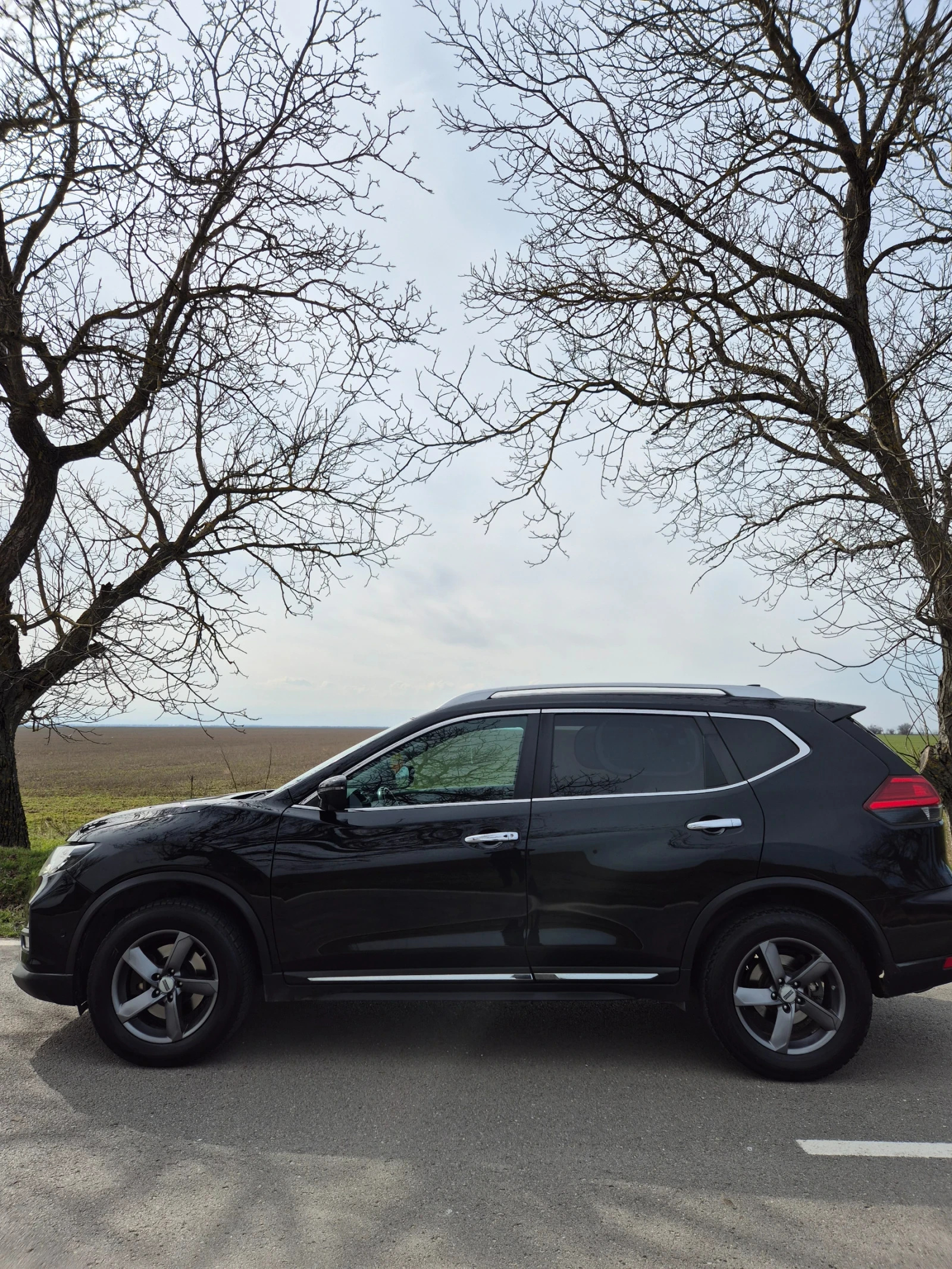 Nissan X-trail Tekna, снимка 11 - Автомобили и джипове - 53901327