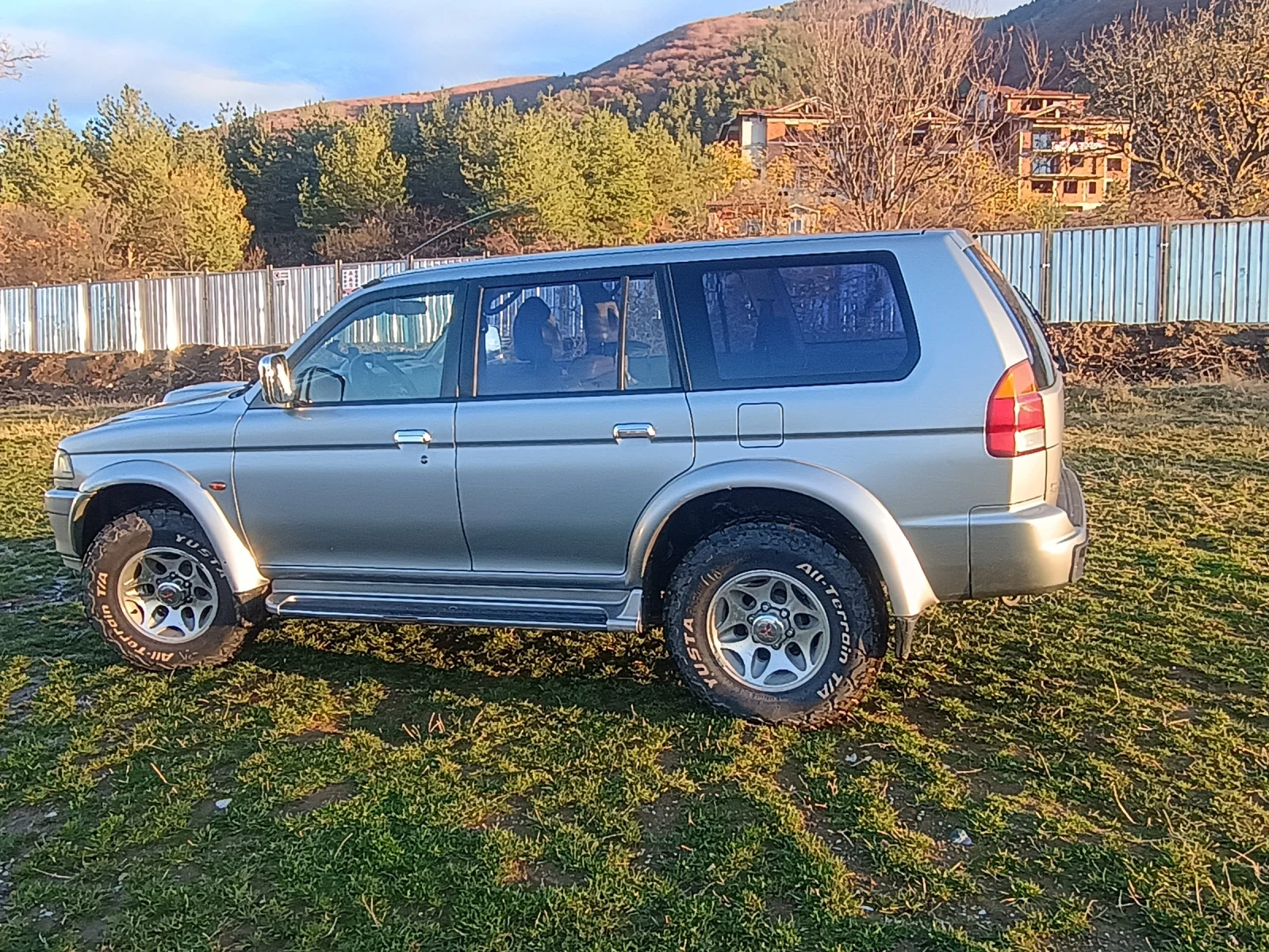 Mitsubishi Pajero sport, снимка 2 - Автомобили и джипове - 53985661