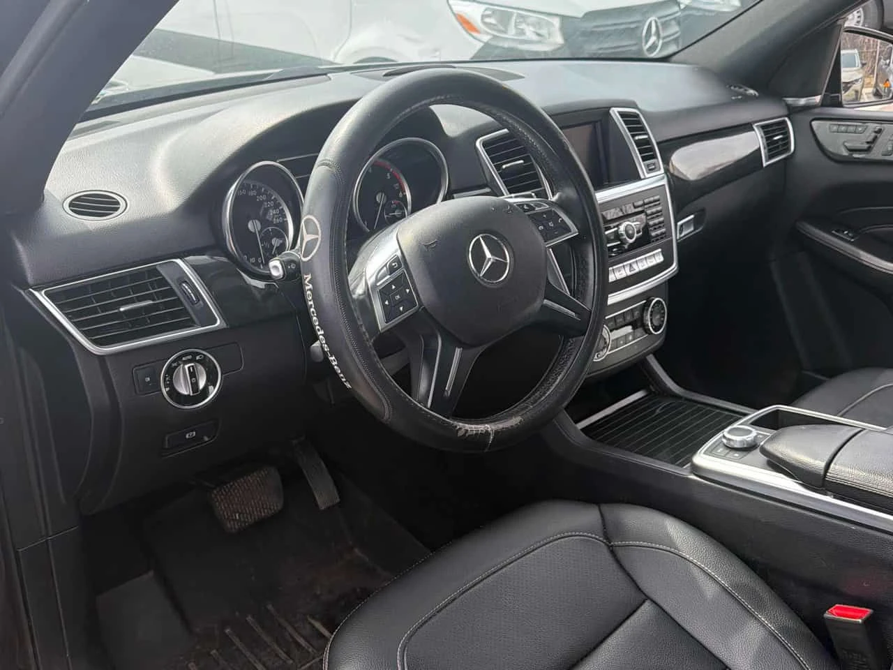 Mercedes-Benz ML 350 4MATIC * ПАНОРАМА* ПОДГРЕВ* 360 КАМЕРА* , снимка 7 - Автомобили и джипове - 54046674