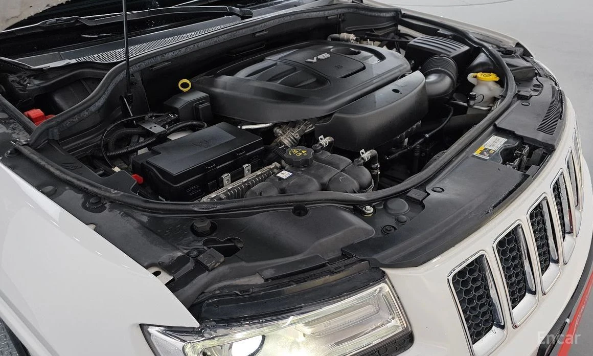 Jeep Cherokee, снимка 6 - Автомобили и джипове - 54297358