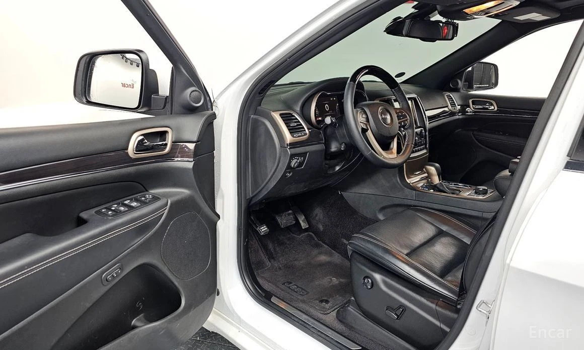 Jeep Cherokee, снимка 10 - Автомобили и джипове - 54297358