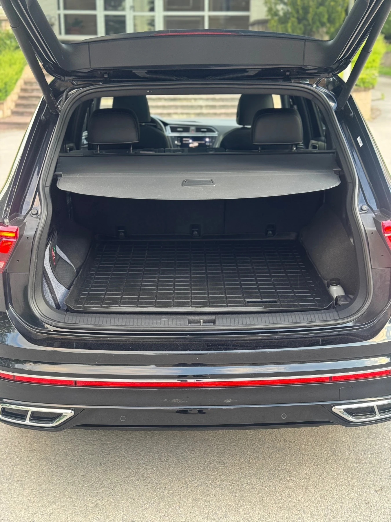 VW Tiguan Allspace 2.0 TSI R-LINE 4-MOTION IQ MATRIX , снимка 13 - Автомобили и джипове - 54598976