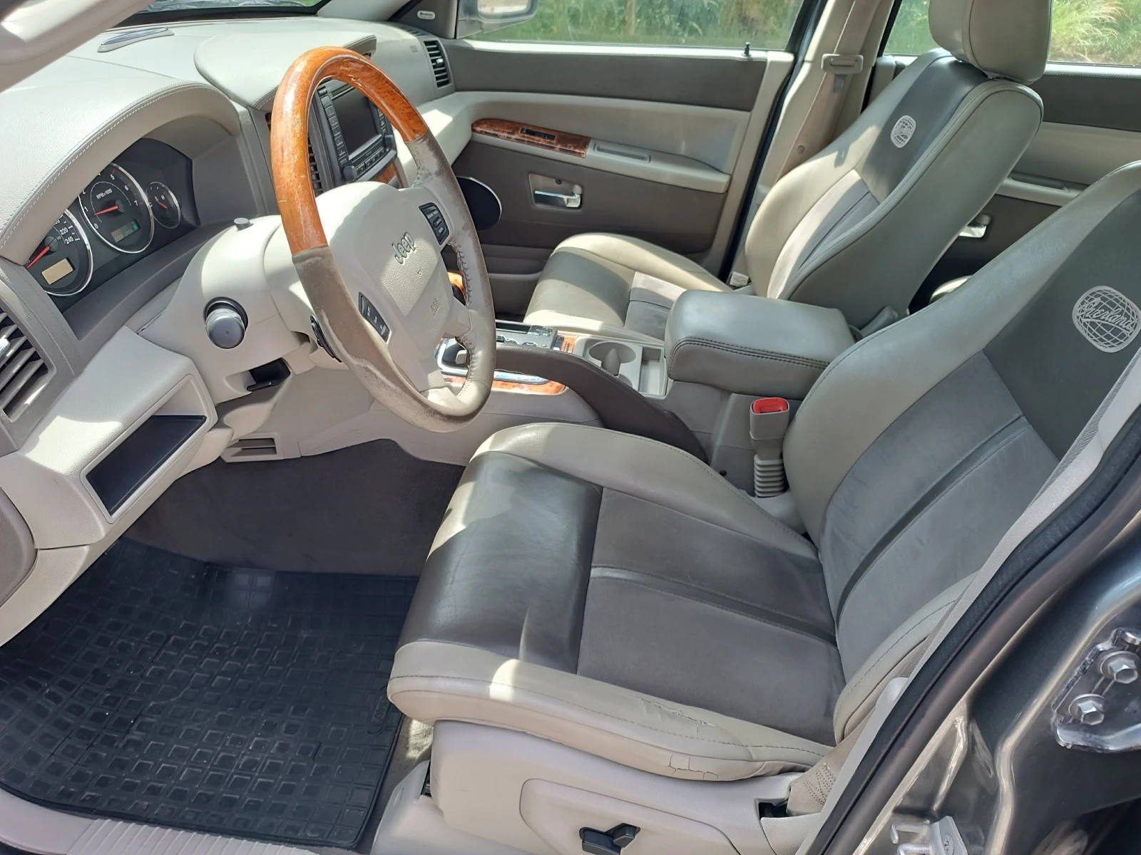 Jeep Grand cherokee 3.0d Overland, снимка 8 - Автомобили и джипове - 54779785