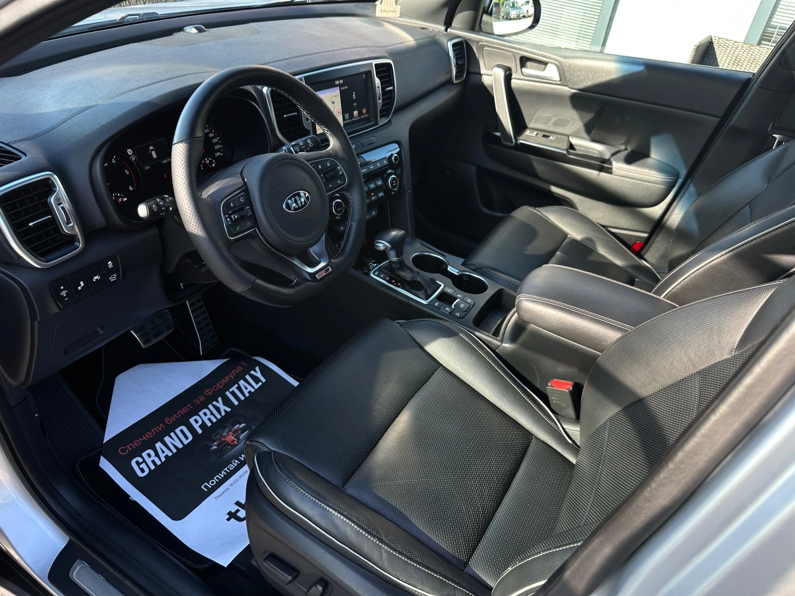 Kia Sportage Gt line* 4WD* Панорама* Камера* Full Led* , снимка 8 - Автомобили и джипове - 55067604