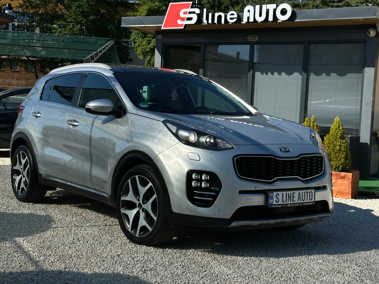 Kia Sportage Gt line* 4WD* Панорама* Камера* Full Led* , снимка 2 - Автомобили и джипове - 55067604
