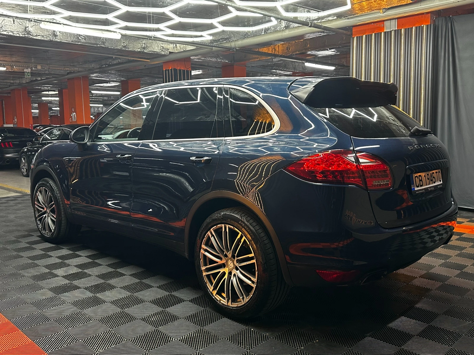 Porsche Cayenne 3.0TDI 245кс/ГАРАНЦИЯ 6 МЕС/ПАНОРАМА/ВЕНТИЛАЦИЯ/, снимка 5 - Автомобили и джипове - 56148462