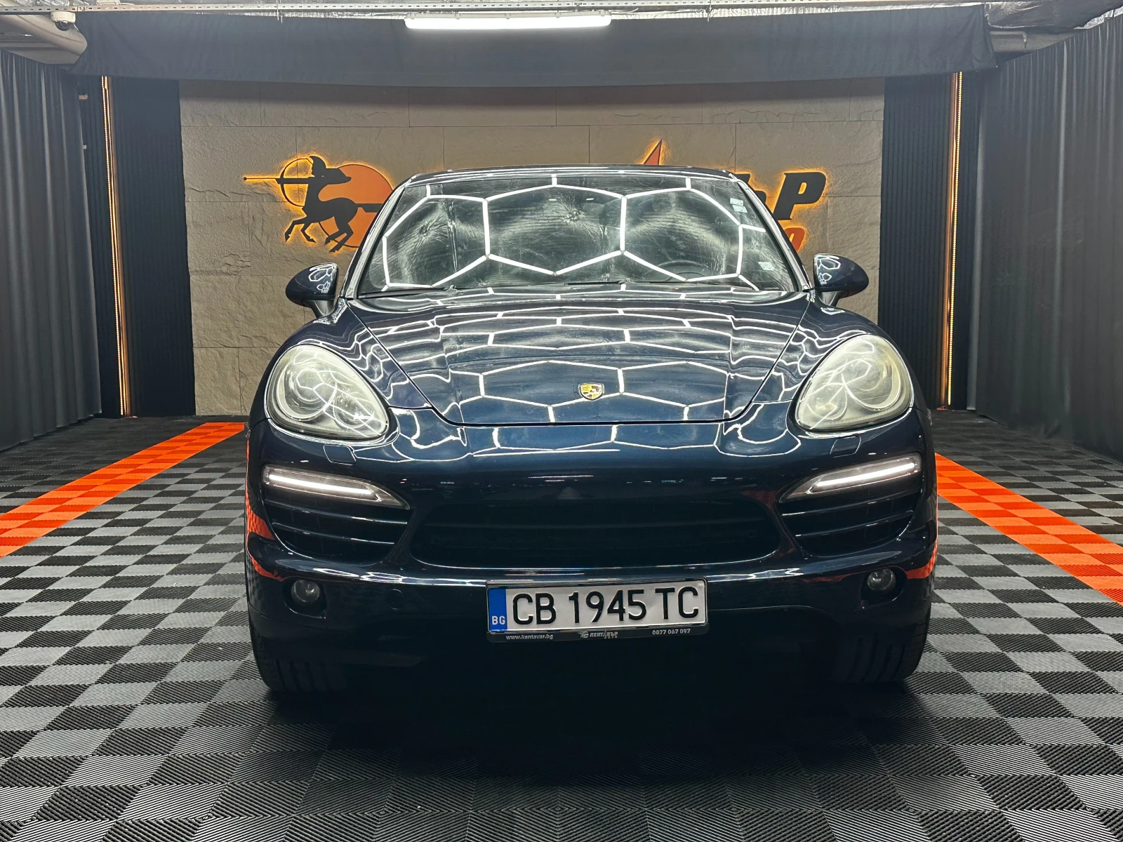 Porsche Cayenne 3.0TDI 245кс/ГАРАНЦИЯ 6 МЕС/ПАНОРАМА/ВЕНТИЛАЦИЯ/, снимка 2 - Автомобили и джипове - 56148462