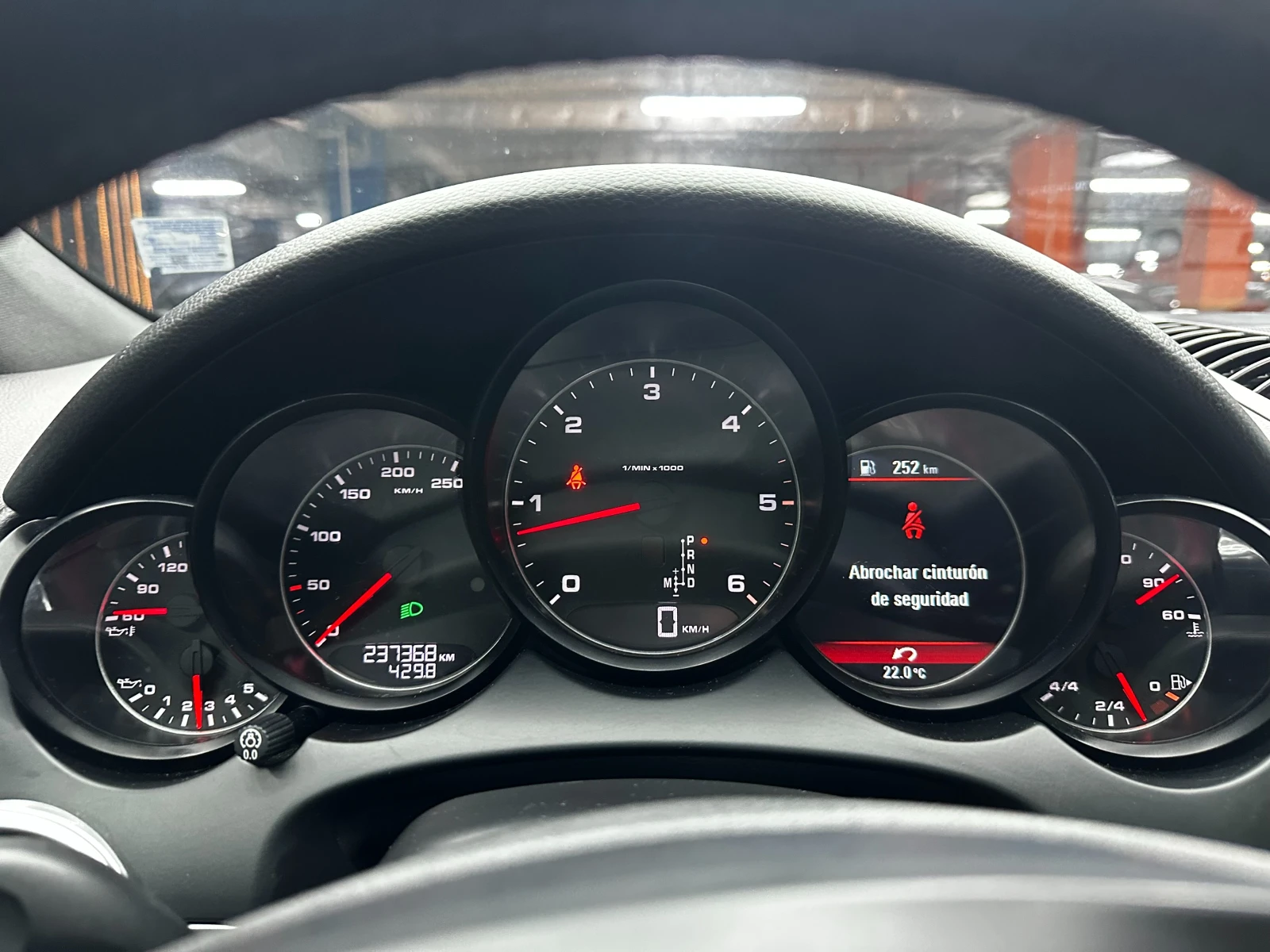 Porsche Cayenne 3.0TDI 245кс/ГАРАНЦИЯ 6 МЕС/ПАНОРАМА/ВЕНТИЛАЦИЯ/, снимка 16 - Автомобили и джипове - 56148462