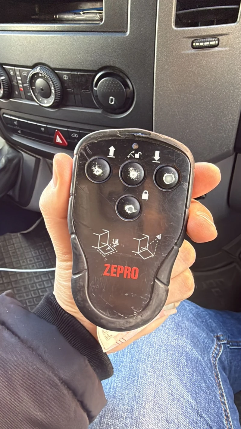 Mercedes-Benz Sprinter 316, снимка 8 - Бусове и автобуси - 52567201