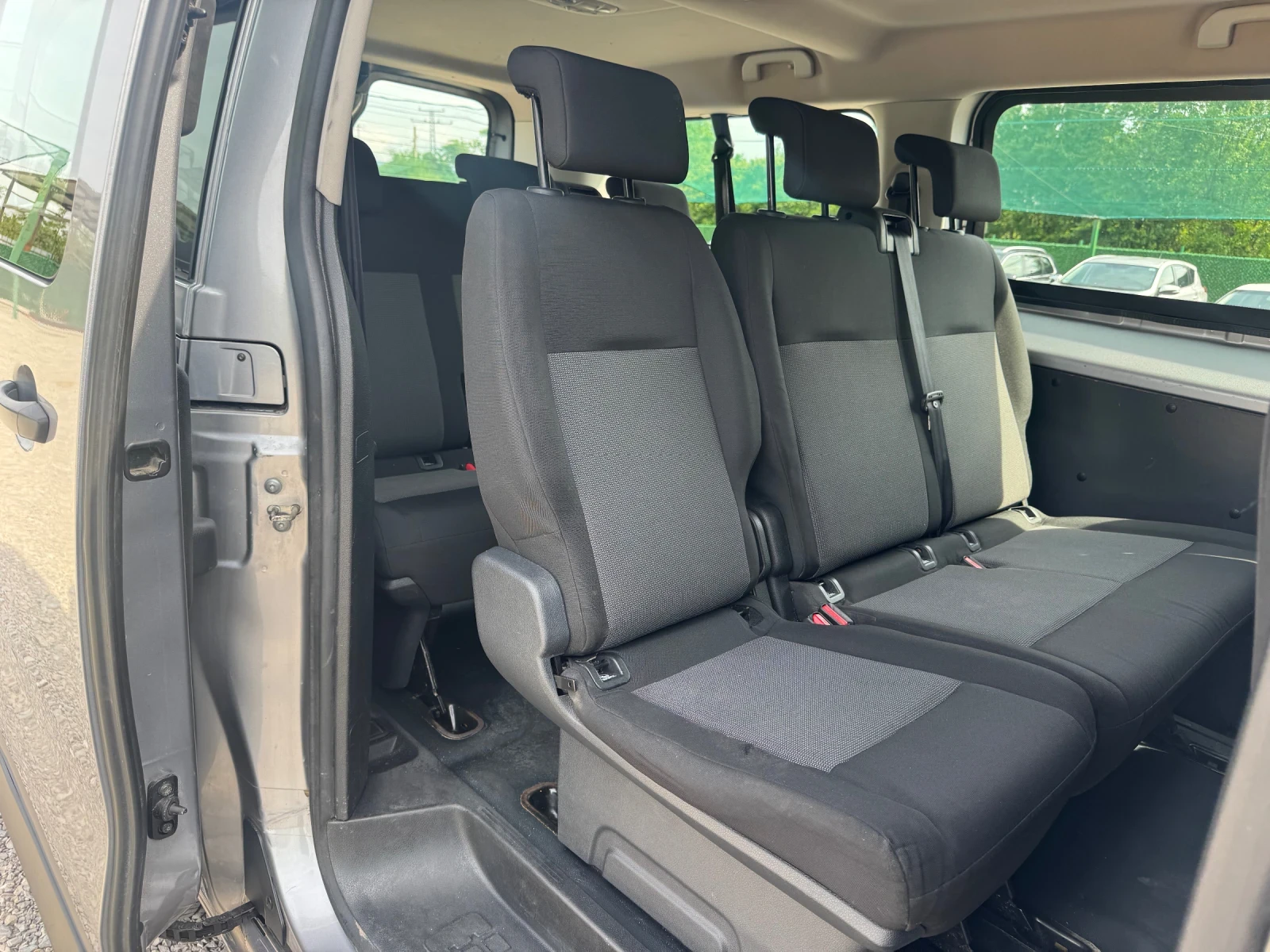 Opel Vivaro 8+ 1 , снимка 9 - Бусове и автобуси - 54805854
