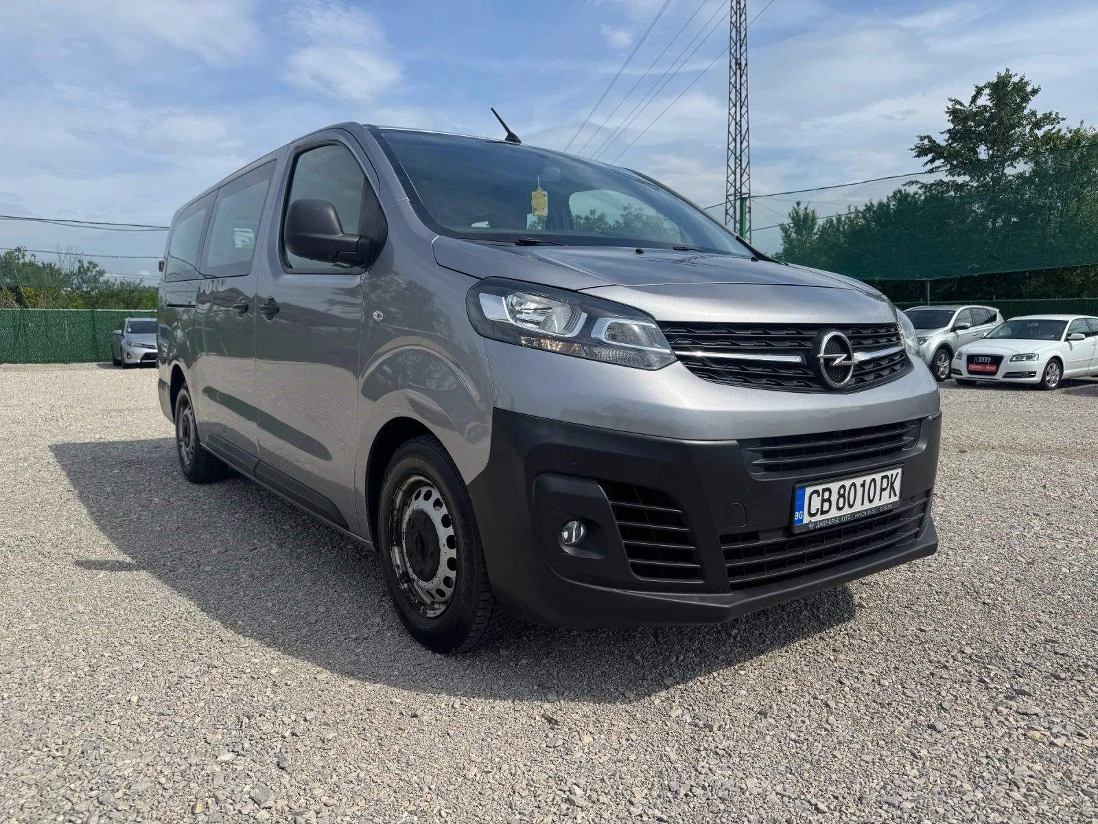 Opel Vivaro 8+ 1 , снимка 2 - Бусове и автобуси - 54805854