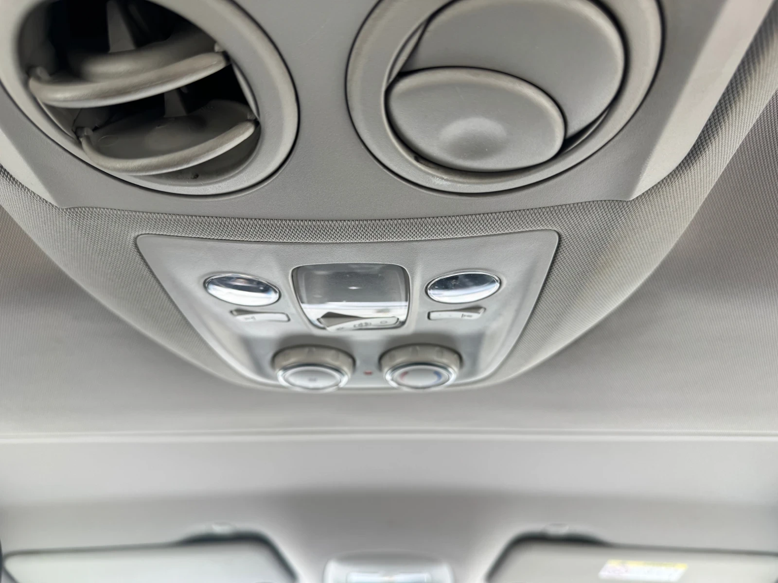 Opel Vivaro 8+ 1 , снимка 17 - Бусове и автобуси - 54805854